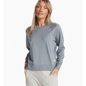 Vuori HALO Crewneck Long Sleeve Shirt